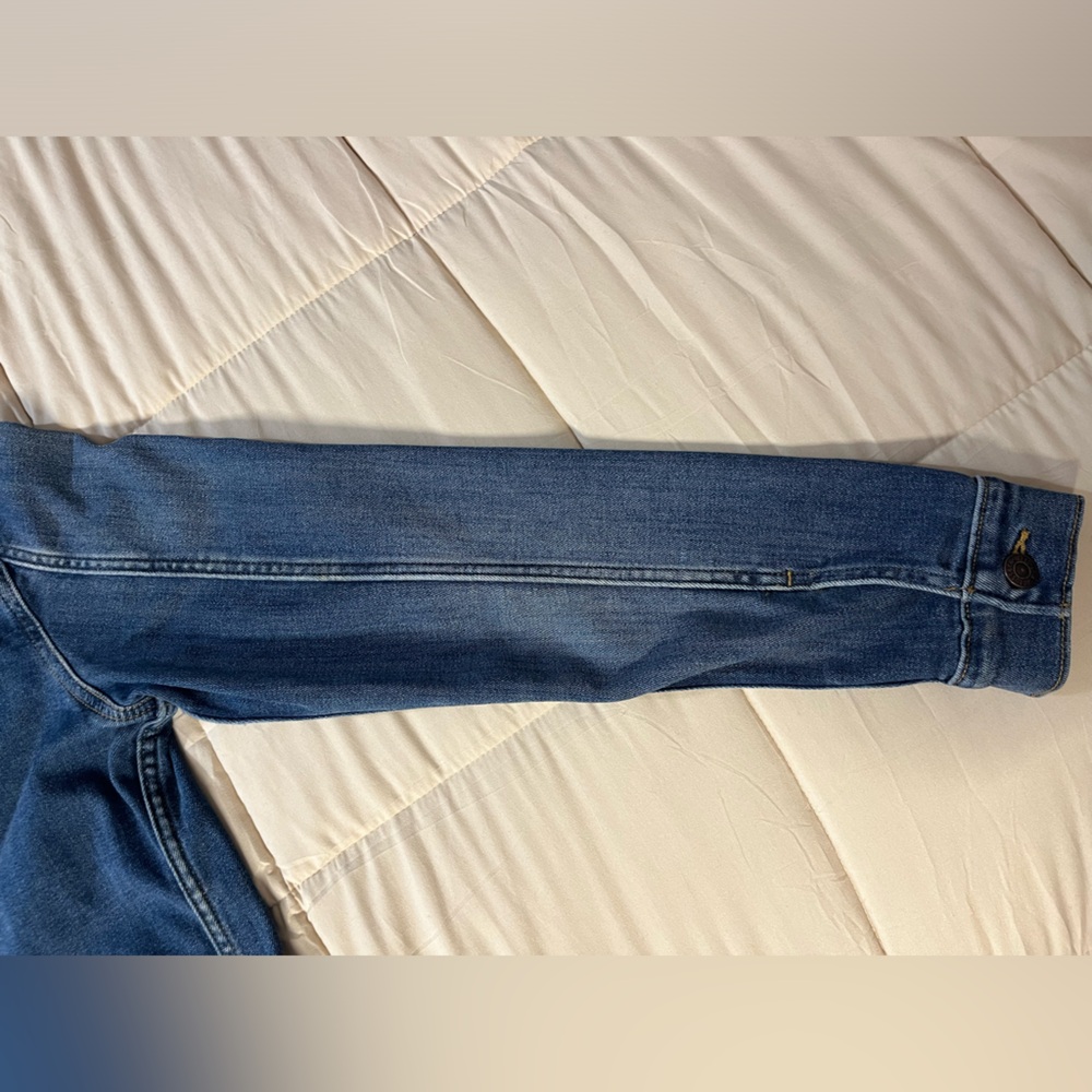 Levi’s Jean Jacket - Picture 10 of 11